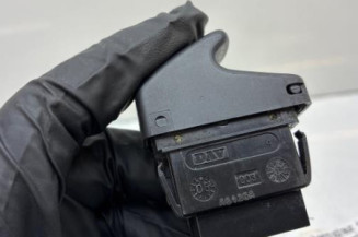 Interrupteur de leve vitre avant gauche RENAULT KANGOO 1