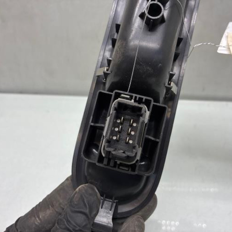 Interrupteur de leve vitre avant droit RENAULT CLIO 3 Photo n°3