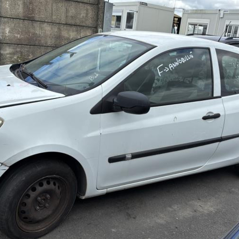 Interrupteur de leve vitre avant droit RENAULT CLIO 3 Photo n°12