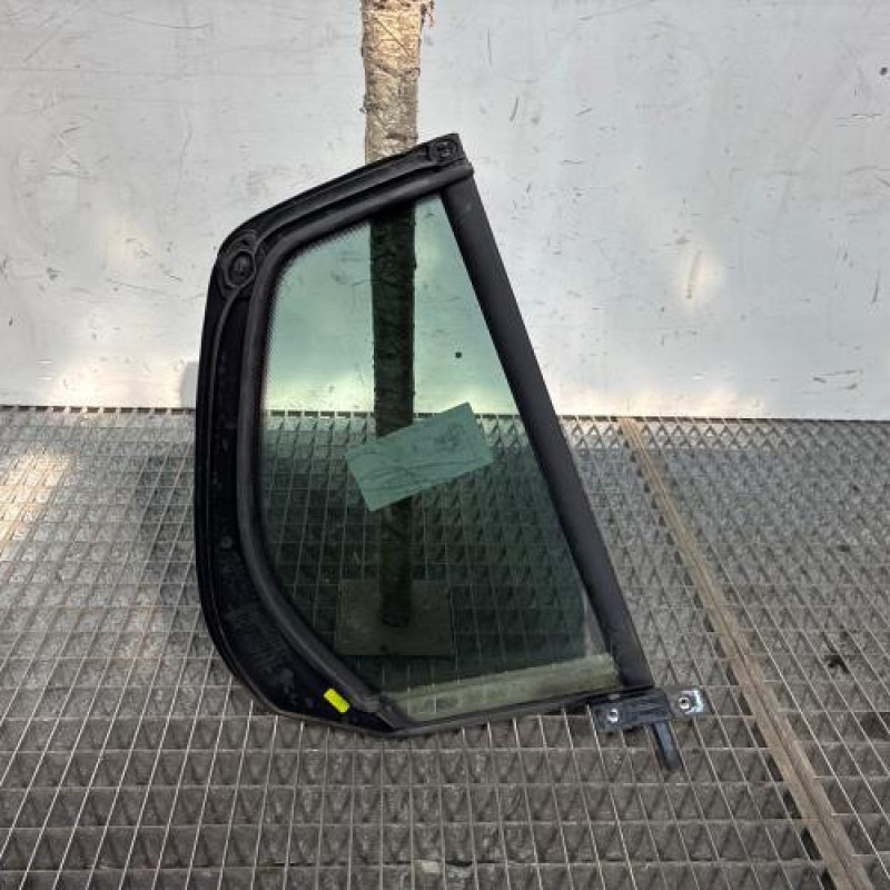 Custode arriere gauche (porte) VOLKSWAGEN GOLF 6 Photo n°2