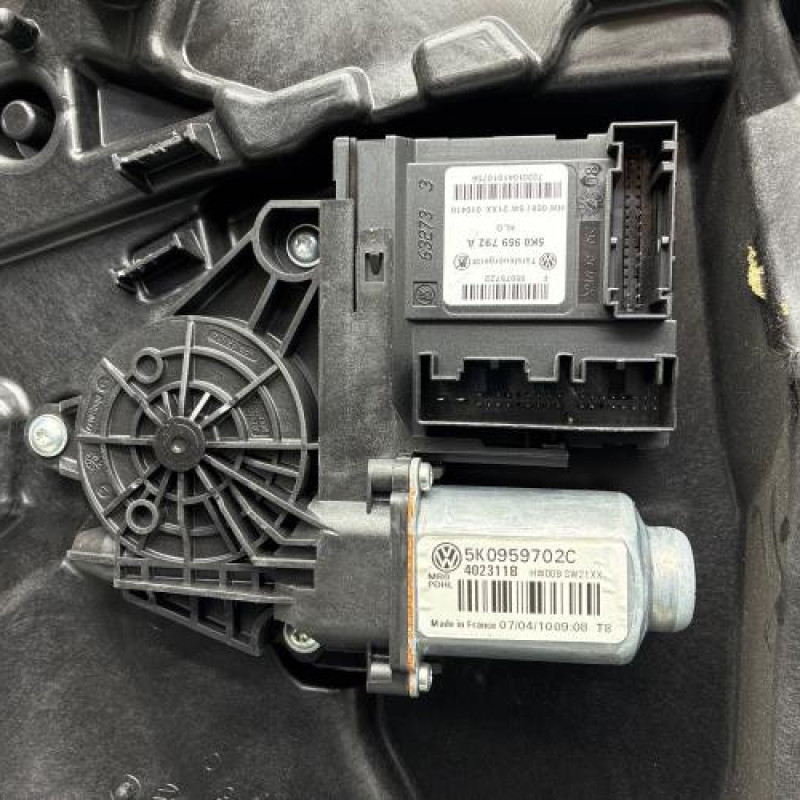 Leve vitre electrique avant droit VOLKSWAGEN GOLF 6 Photo n°2