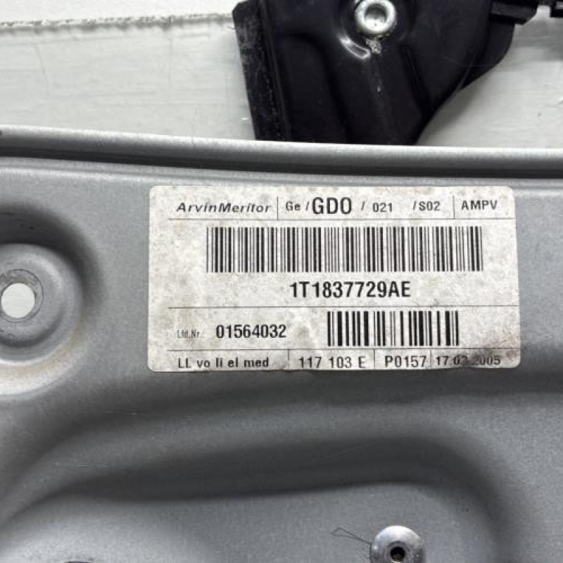 Leve vitre electrique avant gauche VOLKSWAGEN TOURAN 1 Photo n°3