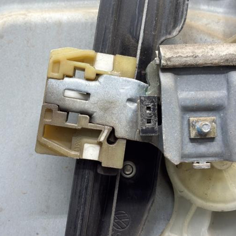 Leve vitre electrique avant gauche VOLKSWAGEN TOURAN 1 Photo n°12