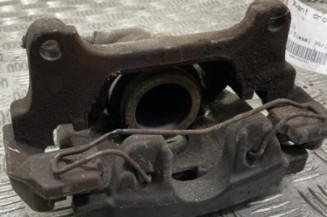 Etrier avant droit (freinage) AUDI A4 3 Photo n°1