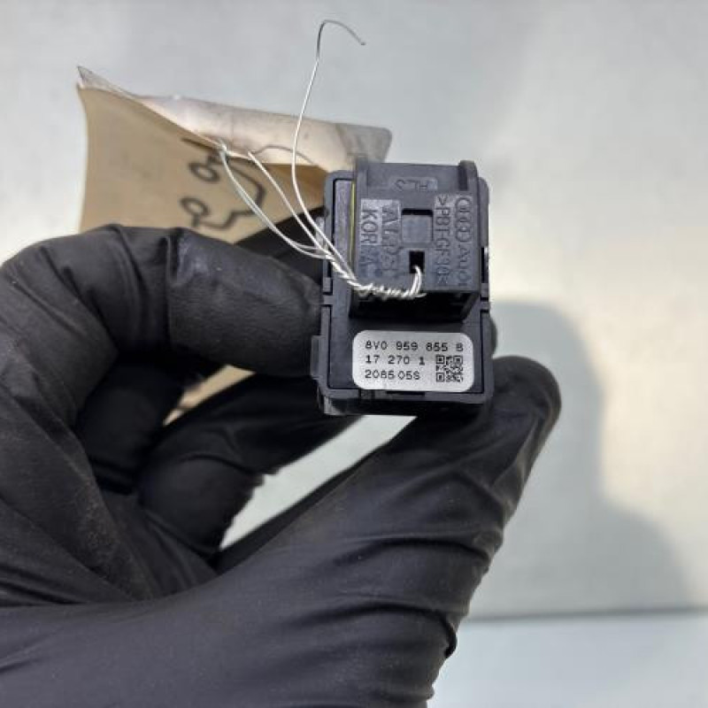 Interrupteur de leve vitre arriere gauche AUDI Q2 Photo n°4