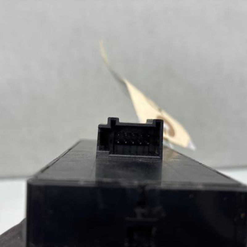 Interrupteur de leve vitre avant gauche AUDI Q2 Photo n°3