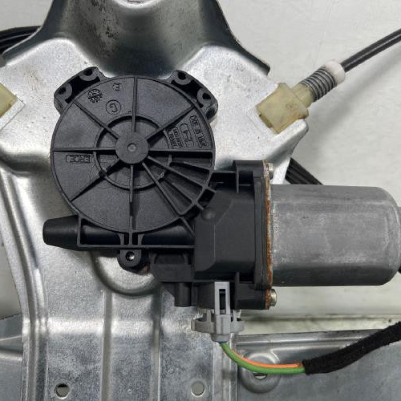Leve vitre electrique avant droit RENAULT CLIO 3 Photo n°4