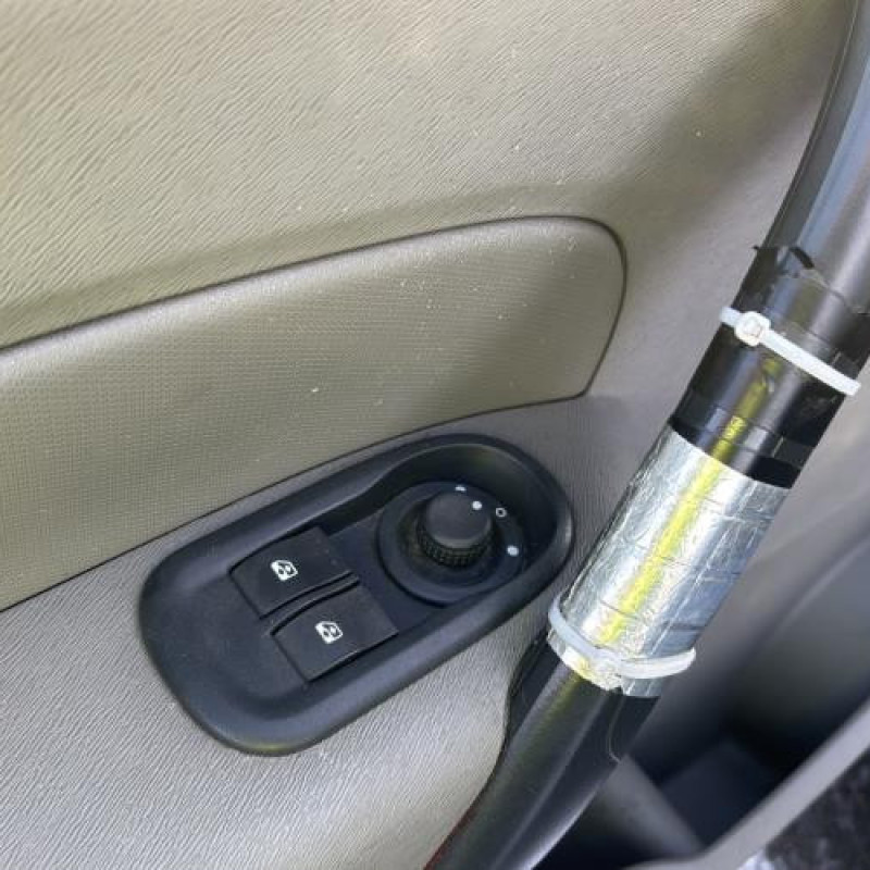 Custode arriere droit RENAULT KANGOO 2 Photo n°16