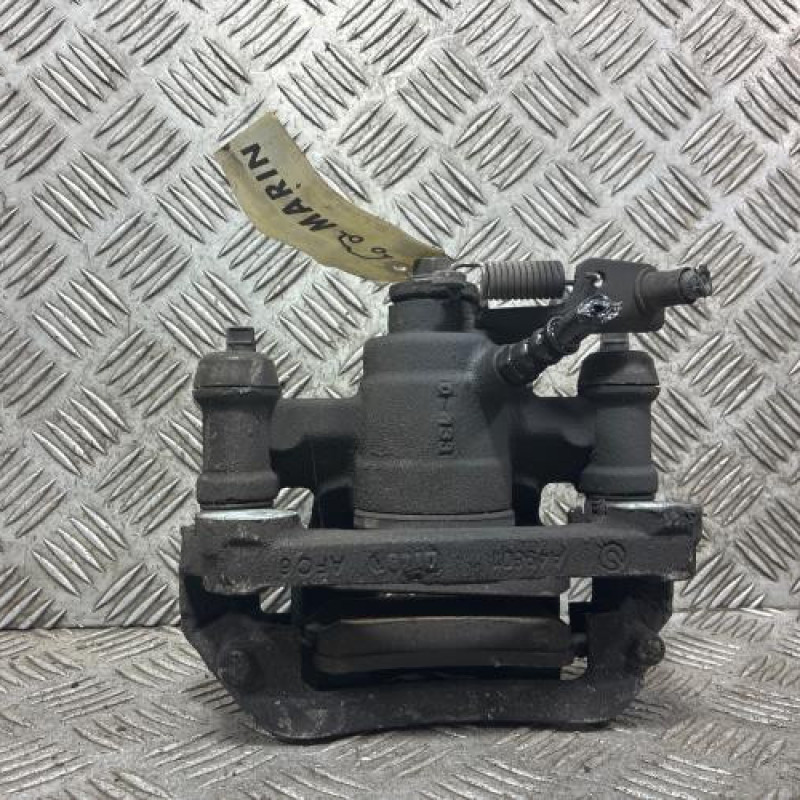 Etrier arriere droit (freinage) RENAULT MASTER 3 Photo n°3