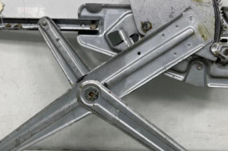 Leve vitre electrique avant gauche RENAULT TWINGO 1