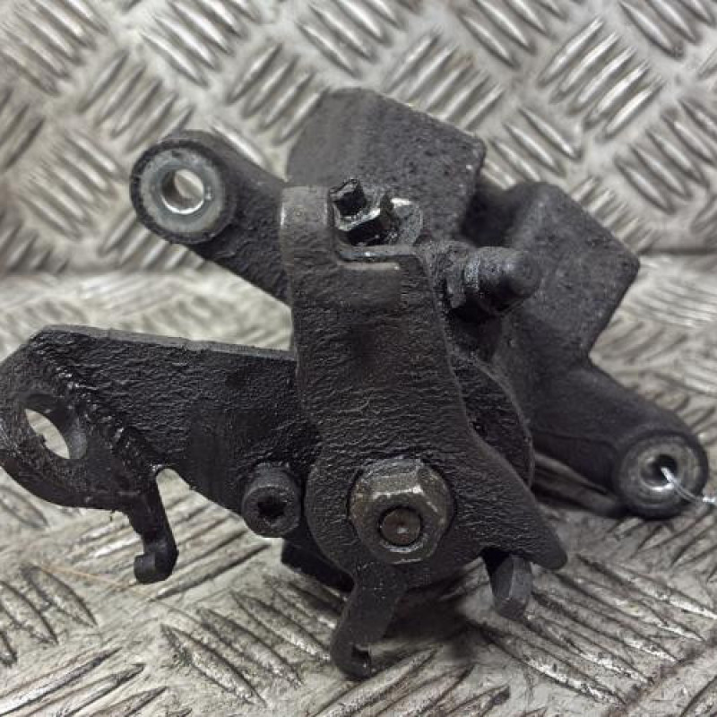 Etrier arriere droit (freinage) RENAULT MEGANE 2 Photo n°2