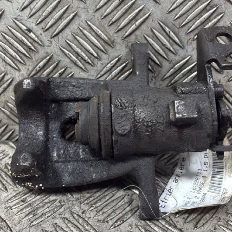 Etrier arriere droit (freinage) RENAULT MEGANE 2 Photo n°3