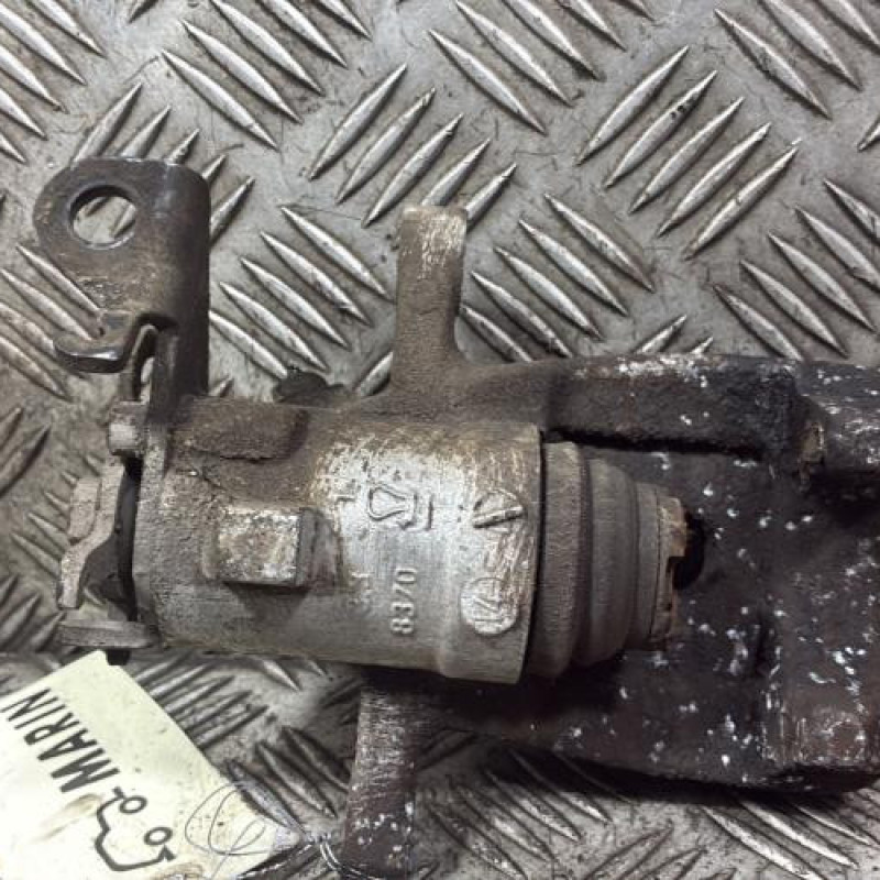 Etrier arriere gauche (freinage) RENAULT MEGANE 2 Photo n°3