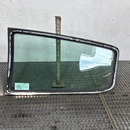 Custode arriere droit RENAULT CLIO 2