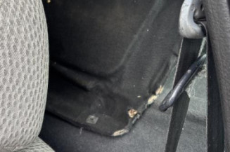 Custode arriere droit RENAULT CLIO 2