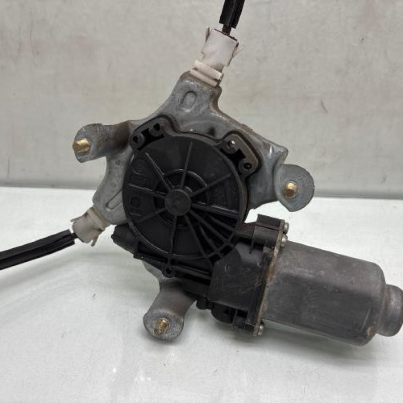 Leve vitre electrique avant gauche RENAULT CLIO 2 Photo n°4