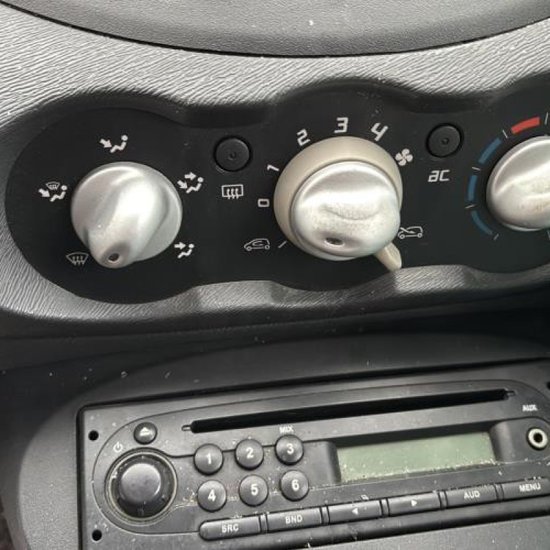 Custode arriere gauche RENAULT TWINGO 2 Photo n°6