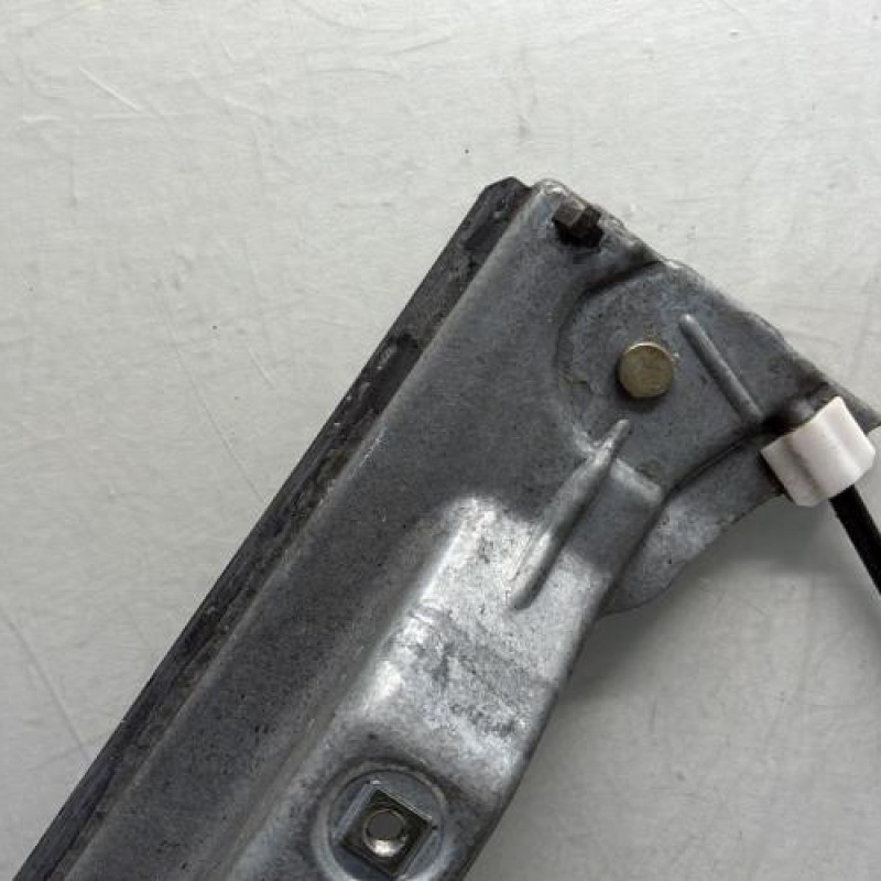 Leve vitre electrique avant gauche RENAULT CLIO 3 Photo n°12