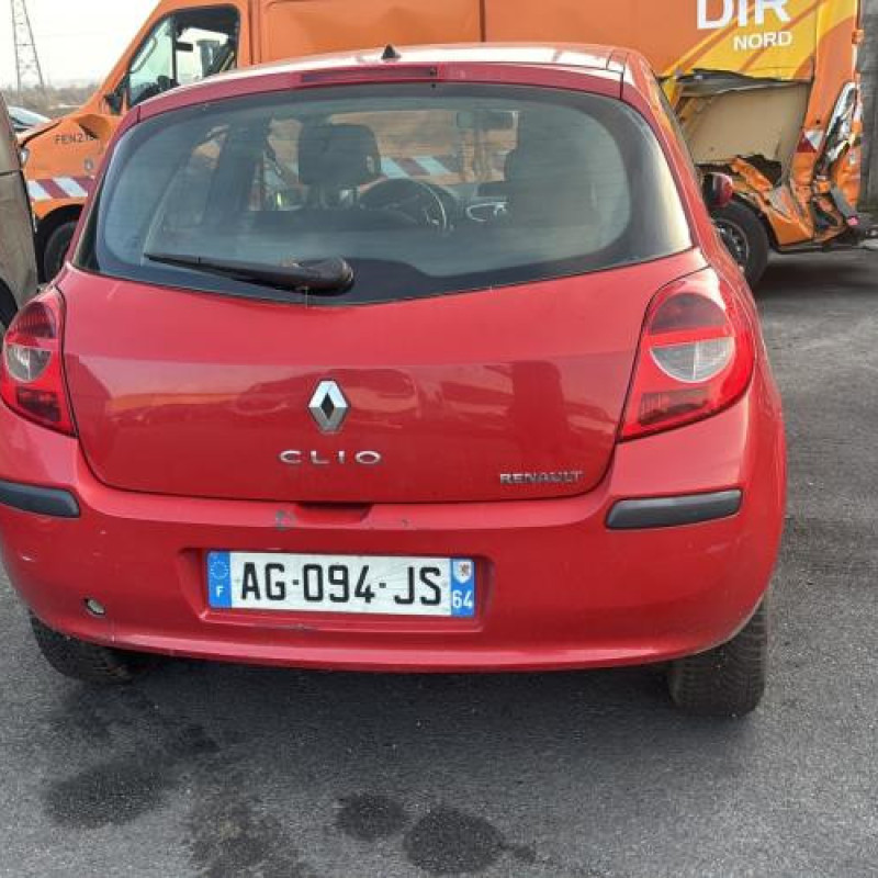 Leve vitre electrique avant gauche RENAULT CLIO 3 Photo n°20