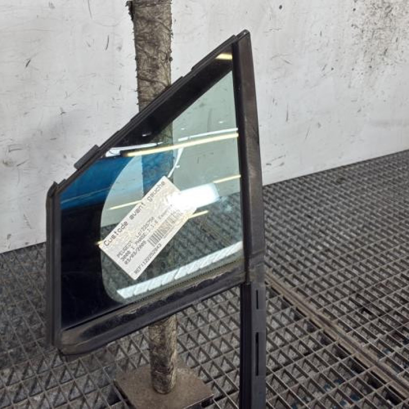 Custode avant gauche (porte) PEUGEOT 3008 1 Photo n°2