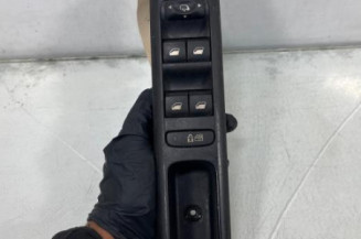 Interrupteur de leve vitre avant gauche PEUGEOT 3008 1 Photo n°1