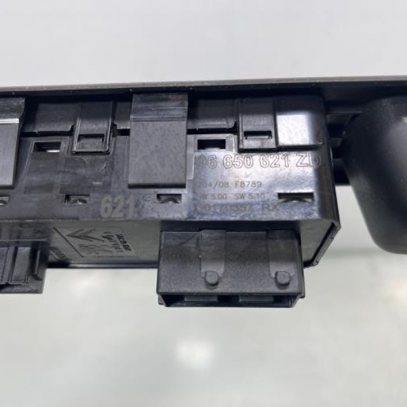 Interrupteur de leve vitre avant gauche PEUGEOT 3008 1 Photo n°4