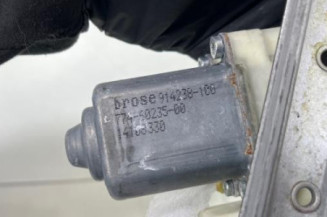 Leve vitre electrique avant gauche PEUGEOT 3008 1