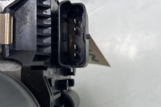 Moteur essuie glace avant droit PEUGEOT 3008 1