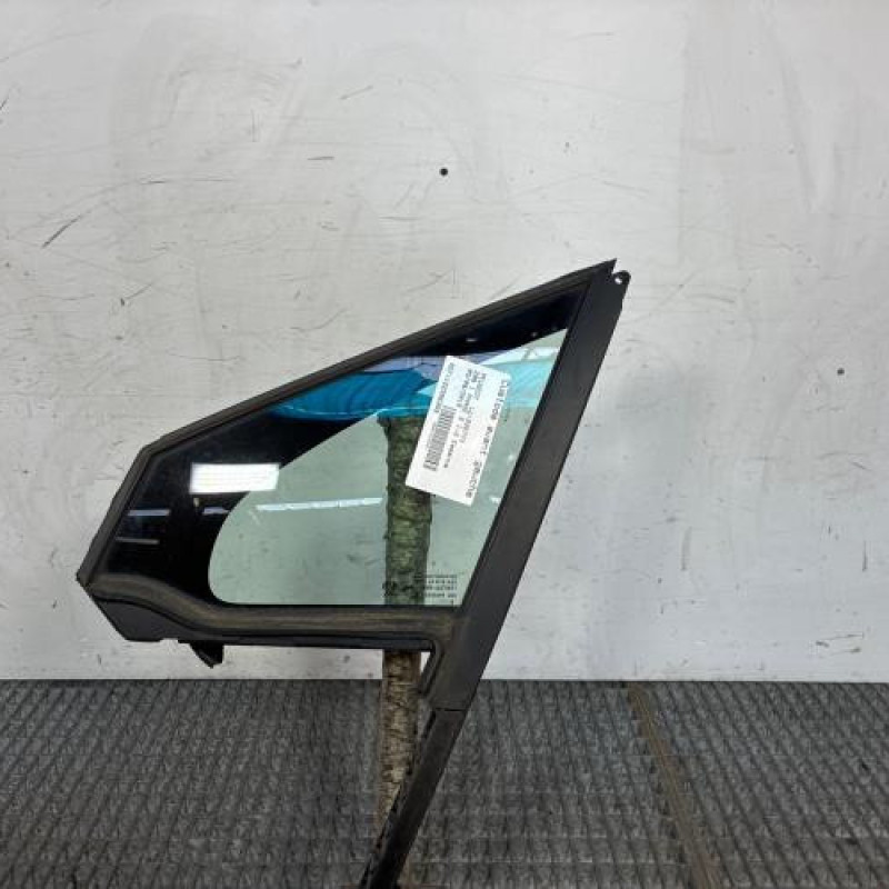 Custode avant gauche (porte) PEUGEOT 208 1 Photo n°1