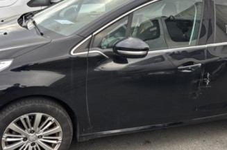 Ecran GPS PEUGEOT 208 1