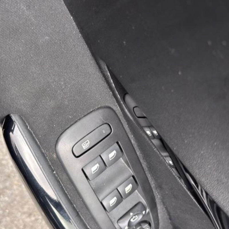 Ecran GPS PEUGEOT 208 1 Photo n°20