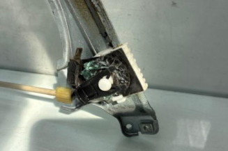 Leve vitre electrique avant droit RENAULT CLIO 3
