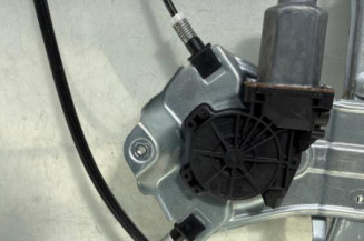 Leve vitre electrique avant droit RENAULT CLIO 3