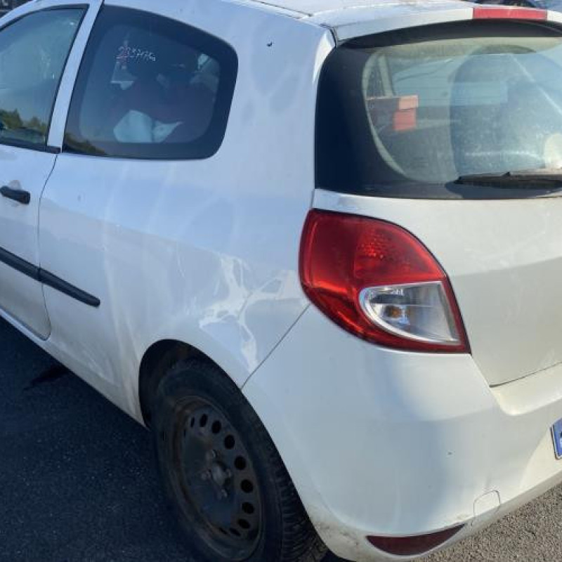 Moteur essuie glace avant RENAULT CLIO 3 Photo n°16