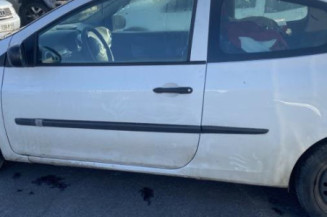 Moteur essuie glace avant RENAULT CLIO 3