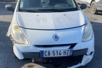 Moteur essuie glace avant RENAULT CLIO 3