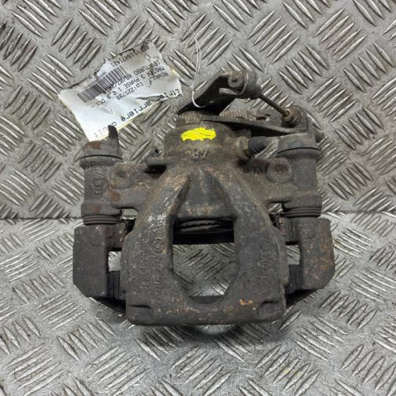 Etrier arriere droit (freinage) RENAULT MASTER 3 Photo n°1