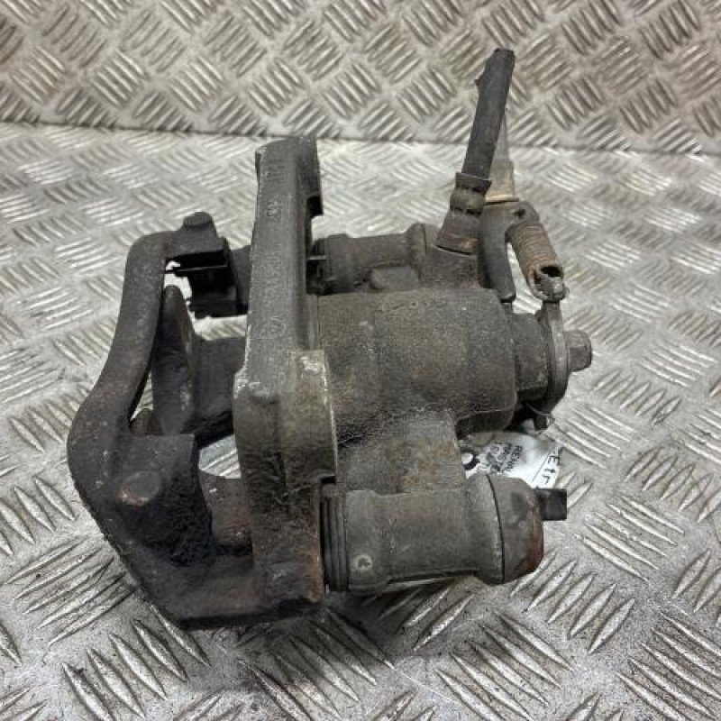 Etrier arriere droit (freinage) RENAULT MASTER 3 Photo n°4