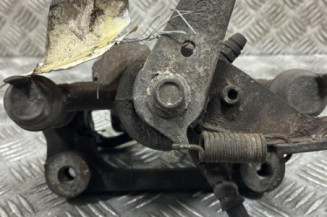 Etrier arriere gauche (freinage) RENAULT MASTER 3
