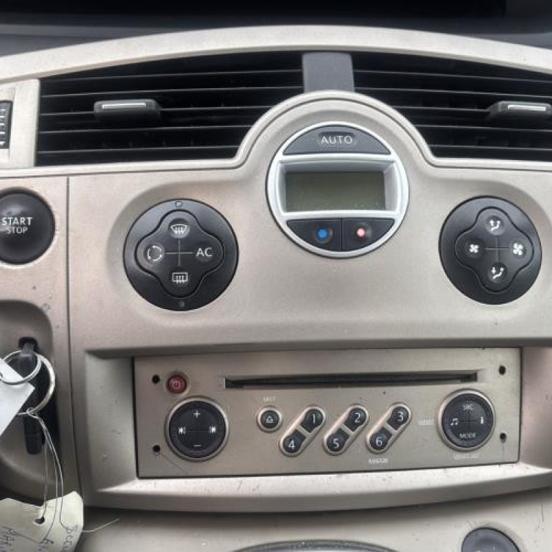 Custode arriere droit RENAULT SCENIC 2 Photo n°20