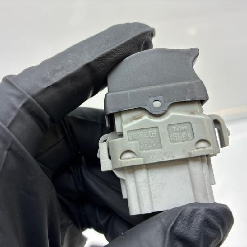 Interrupteur de leve vitre avant droit RENAULT SCENIC 2 Photo n°3