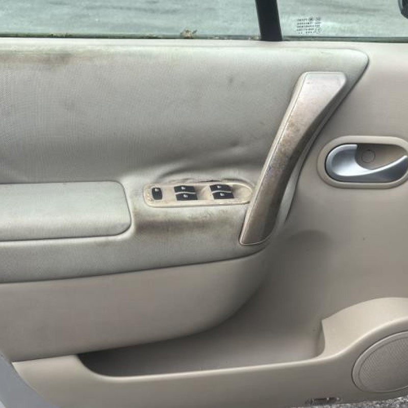 Interrupteur de leve vitre avant droit RENAULT SCENIC 2 Photo n°13