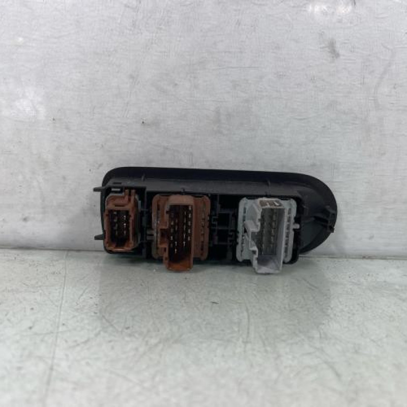 Interrupteur de leve vitre avant gauche RENAULT MEGANE 2 Photo n°2