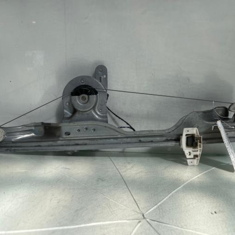 Leve vitre electrique avant droit RENAULT MODUS Photo n°3