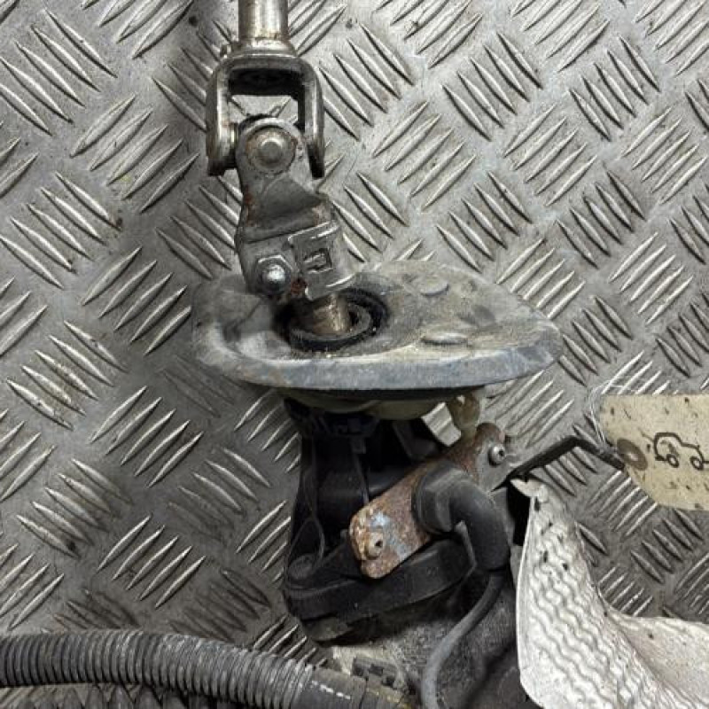 Cremaillere assistee PEUGEOT 308 2 Photo n°7