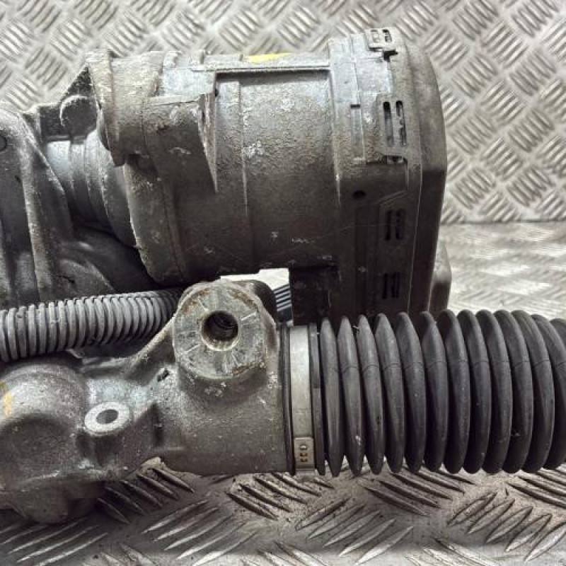 Cremaillere assistee PEUGEOT 308 2 Photo n°11