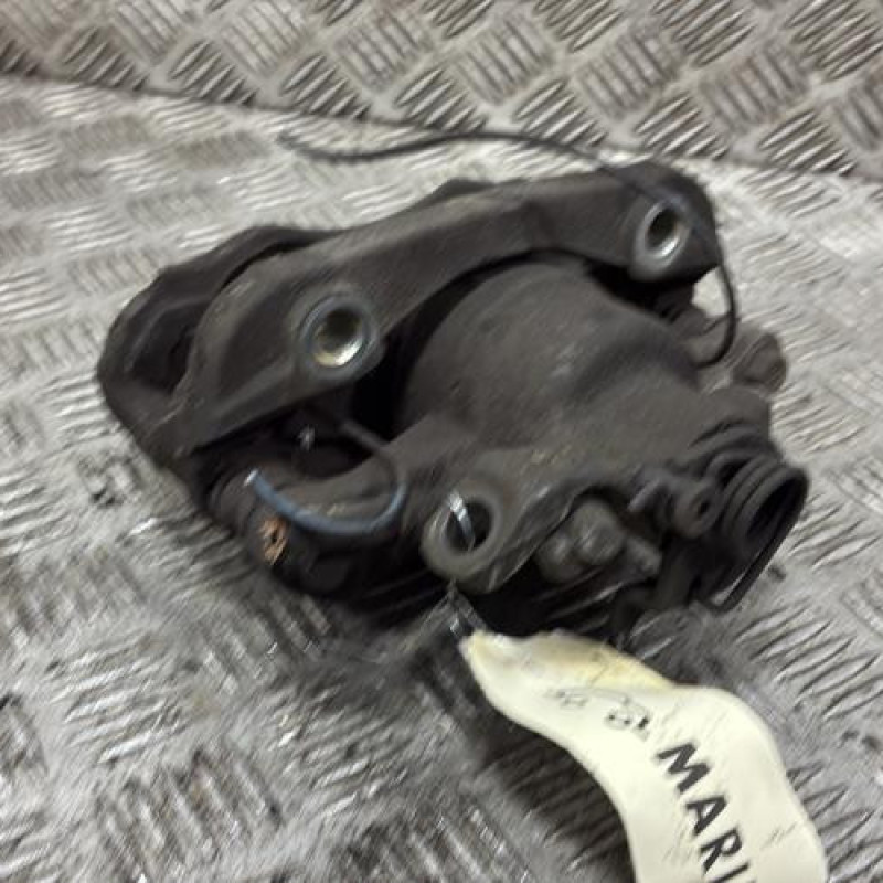 Etrier avant droit (freinage) CITROEN C5 1 Photo n°2