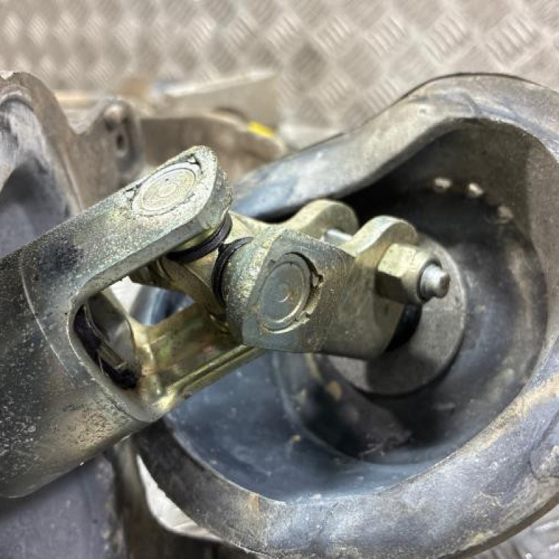 Cremaillere assistee RENAULT MEGANE 1 Photo n°9