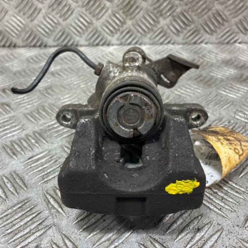 Etrier arriere droit (freinage) PEUGEOT 308 1 Photo n°3