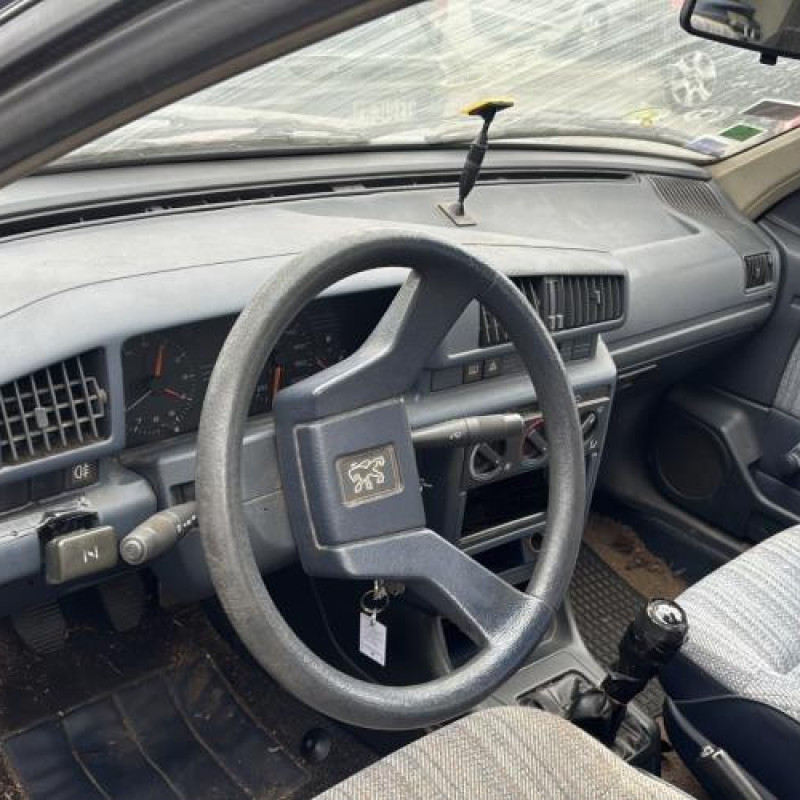 Moteur essuie glace avant PEUGEOT 405 Photo n°15